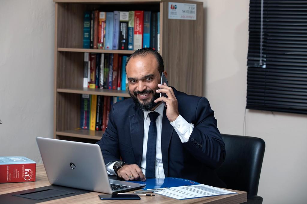 Profesjonalni prawnicy specjalizujący się w sprawach granicznych